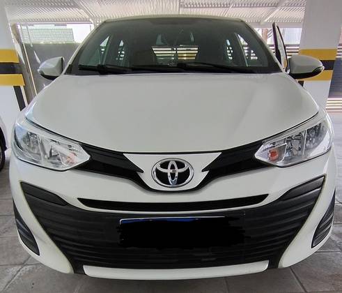 TOYOTA YARIS 1.5 16V FLEX SEDAN XL LIVE MULTIDRIVE TOYOTA YARIS 1.5 16V FLEX SEDAN XL LIVE MULTIDRIVE